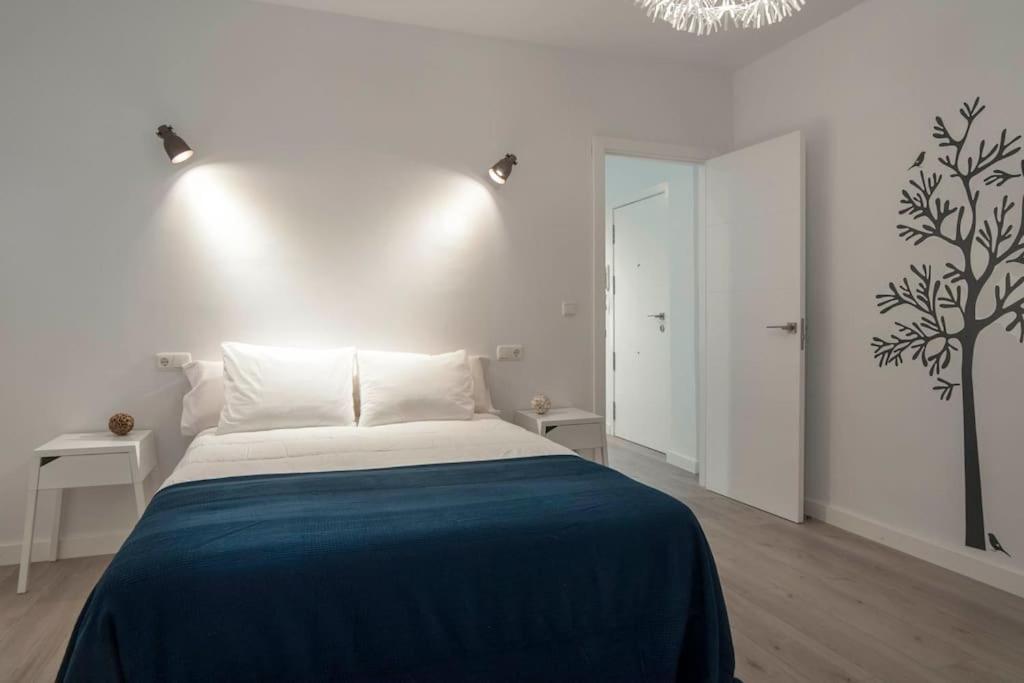 Moderno Apartamento En Plaza Merced Málaga Esterno foto